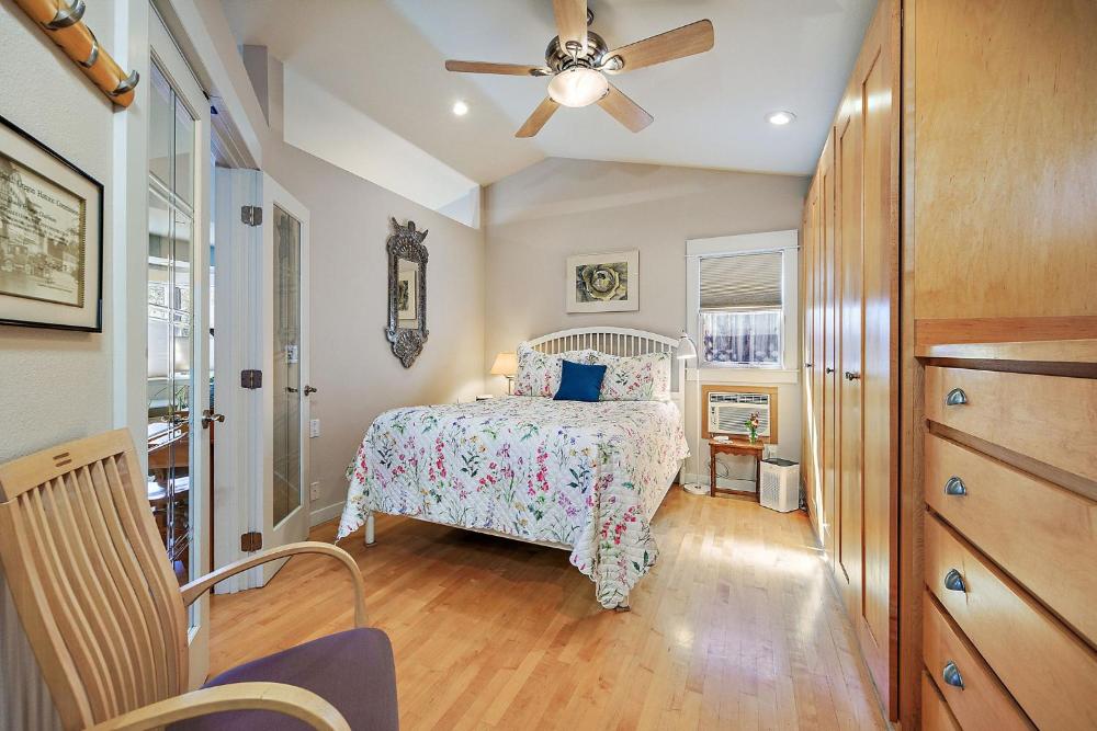 One-Bedroom House interior